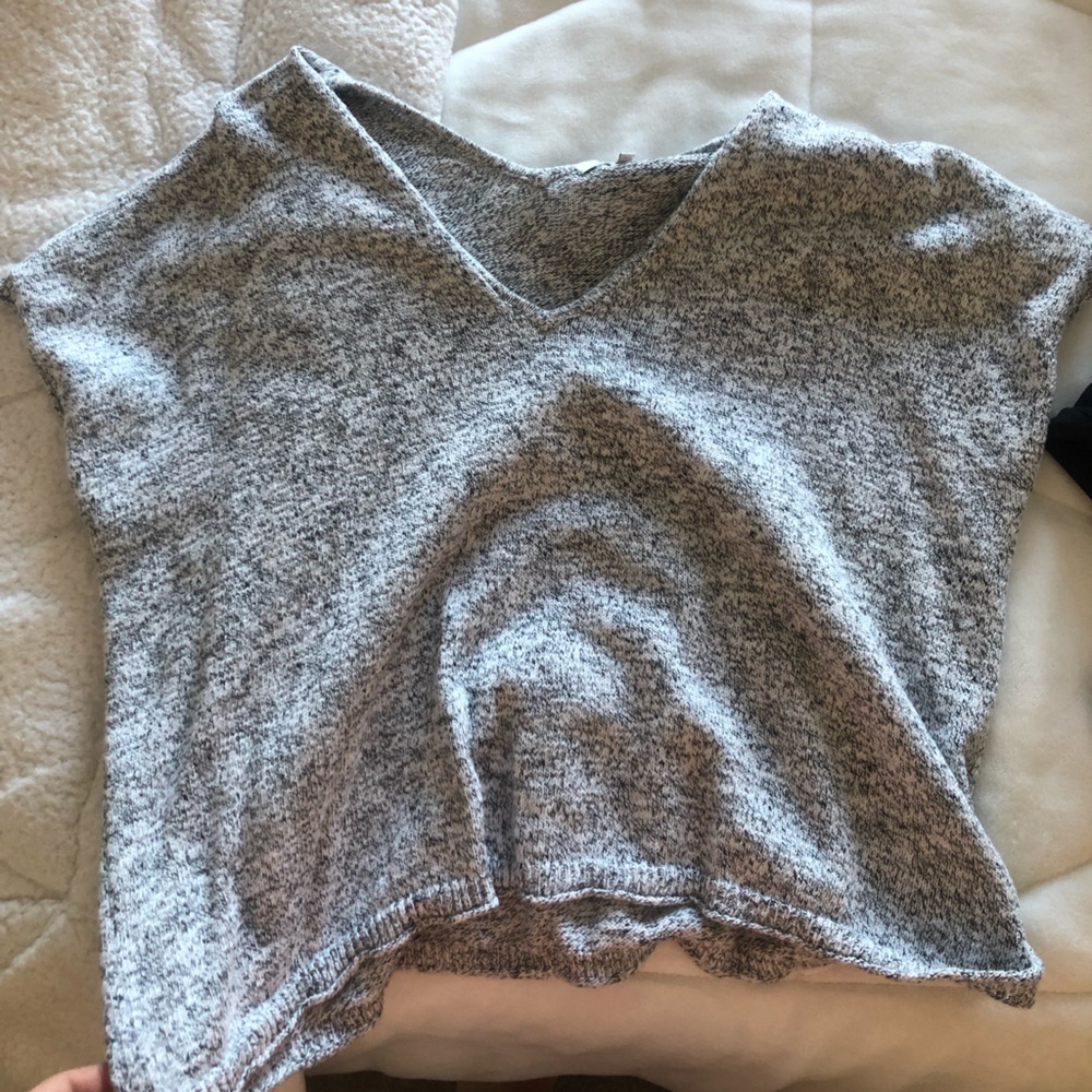 Pullover sweater